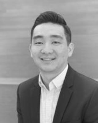Photo of Dennis Gu